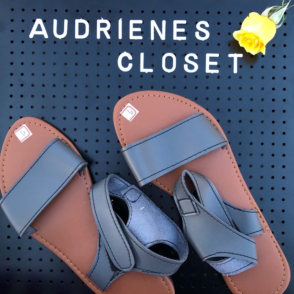 Aria Sandals